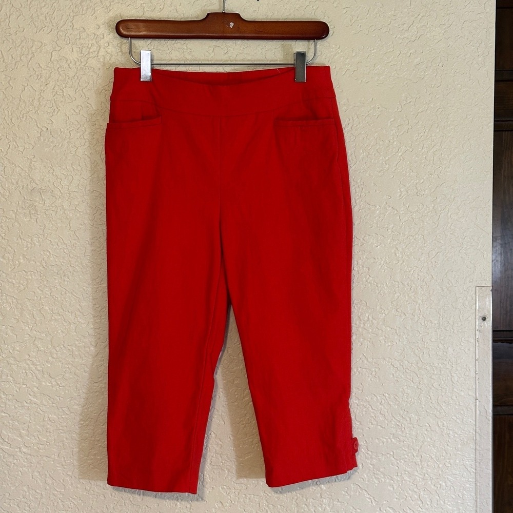 Chico's Red Capris Women XS 2 Red Pull On Button Hem Cropped Trousers Pants